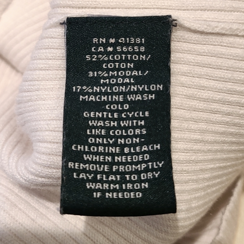 Ralph Lauren signature sweater in off-white with black ruffle sleeve Size M - Picture 8 of 9